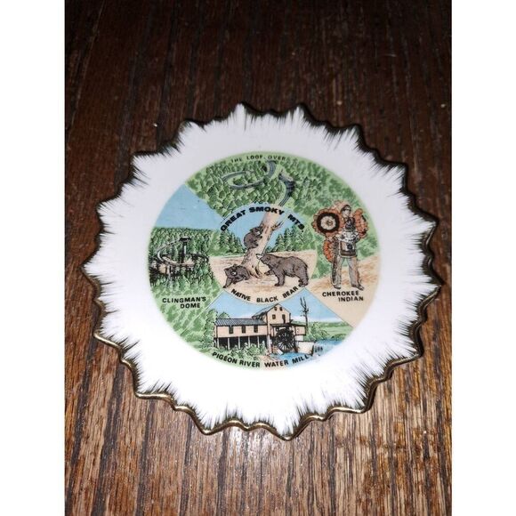 Vintage Great Smoky Mountains Tennessee Miniature 2pc Cup Saucer Set - Picture 2 of 6